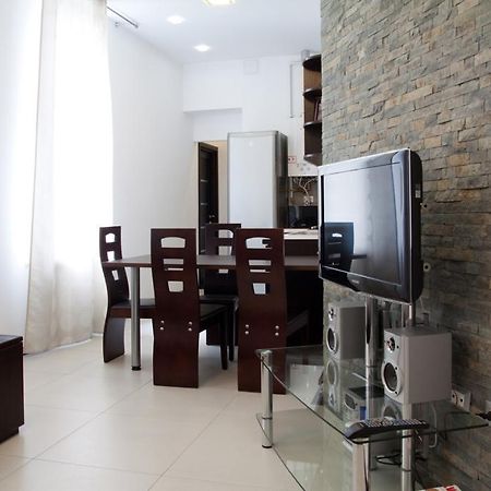 Your Comfortable Stay In Apartment Next To Opera House إلفيف المظهر الخارجي الصورة
